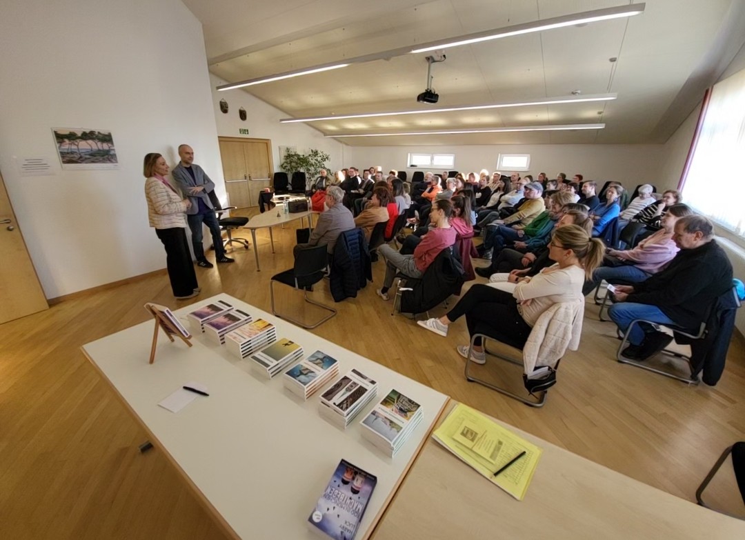 Screenshot_20260302_053043_Photos